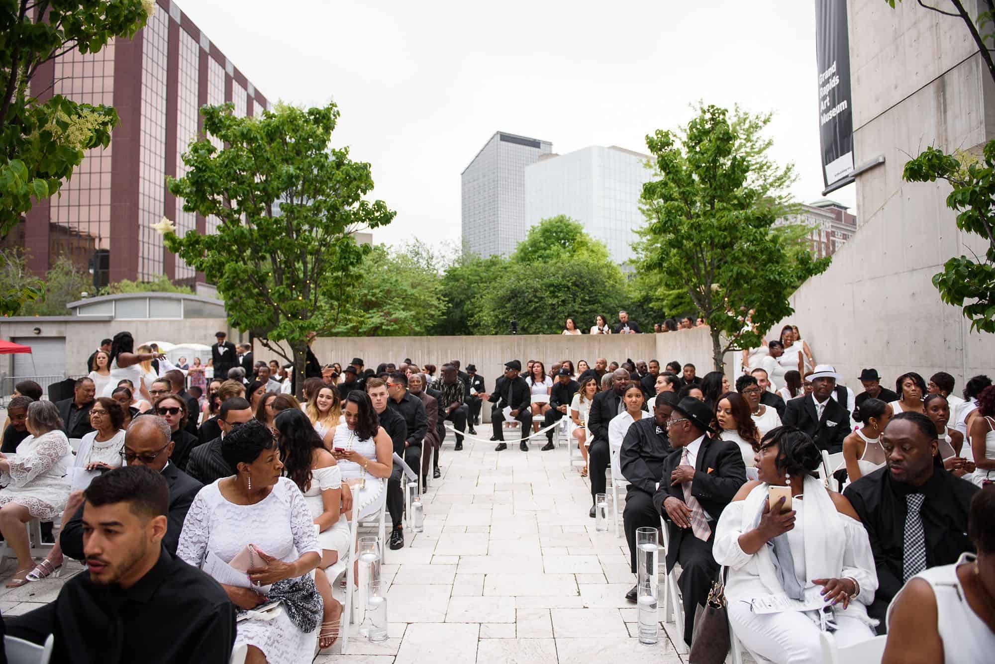 Grand Rapids Art Museum Wedding